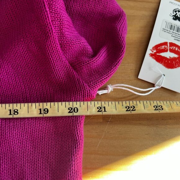 Wildfox Womens APRES SKIT Crew Neck Sweater SMALL in Festival Fuschia Cotton - Picture 7 of 9